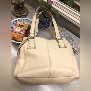 Fossil Purse handbagSoft Creamy Leather Shoulder bag includes strap,  3+pockets
